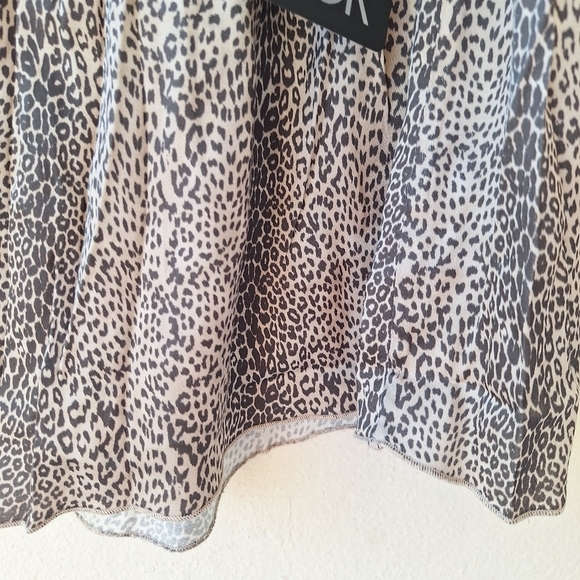 Chaser Women's Shorts Leopard print Size S - Picture 3 of 5